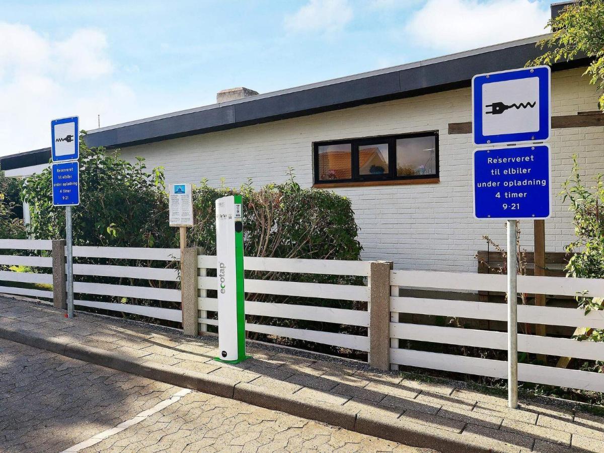 4 person holiday home in r sk bing Ærøskøbing Exteriör bild
