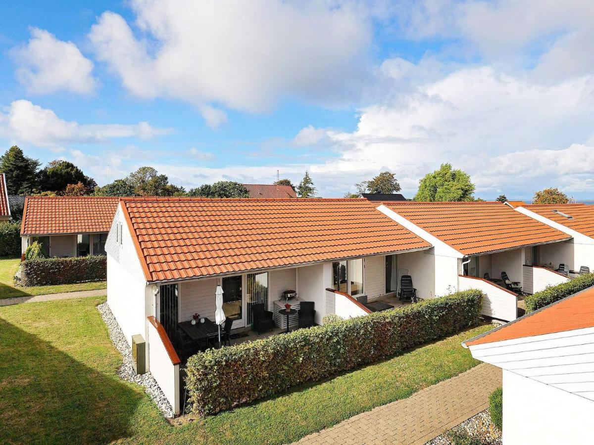 4 person holiday home in r sk bing Ærøskøbing Exteriör bild
